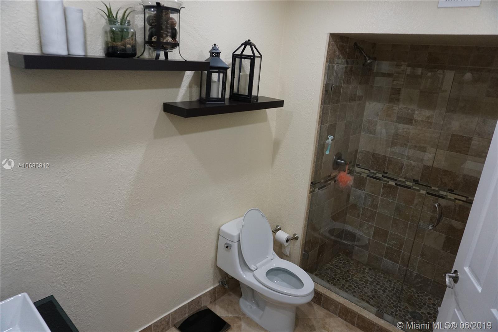 Vizcaya Miramar, FL 33027 - Photo 6 of 10