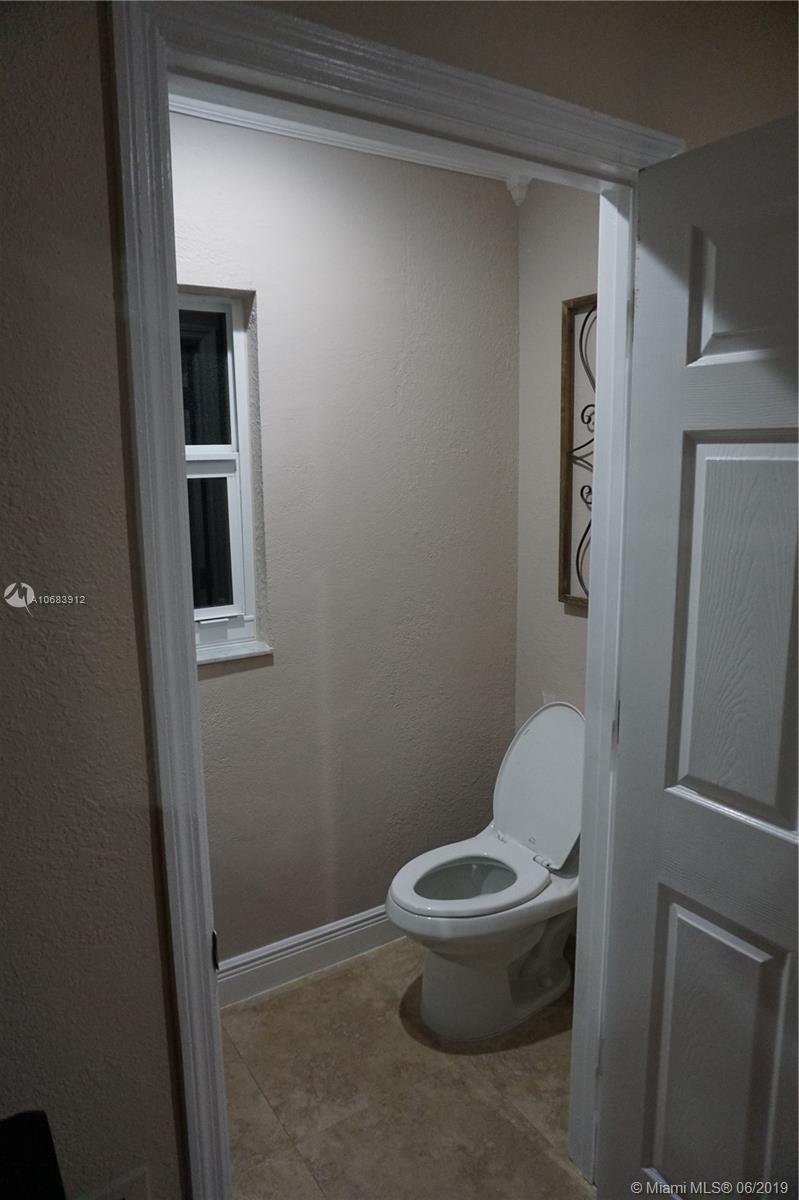 Vizcaya Miramar, FL 33027 - Photo 9 of 10