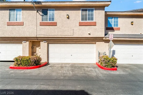 $1,900 | 1205 Dusty Creek Street, Las Vegas, NV 89128