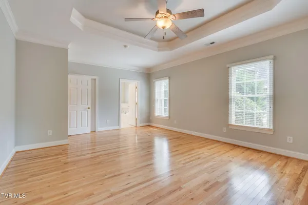 $1,100,000 | 3 Straw Flower Place, Johnson City, TN 37604