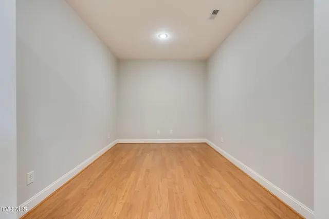 $1,100,000 | 3 Straw Flower Place, Johnson City, TN 37604