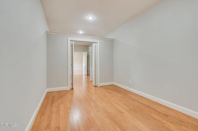 $1,100,000 | 3 Straw Flower Place, Johnson City, TN 37604