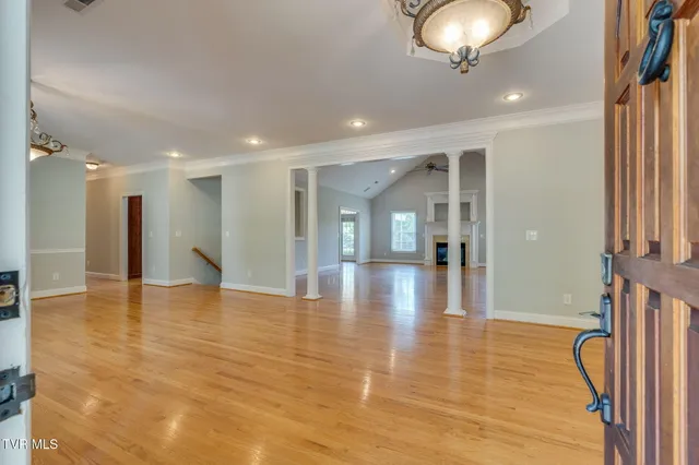 $1,100,000 | 3 Straw Flower Place, Johnson City, TN 37604