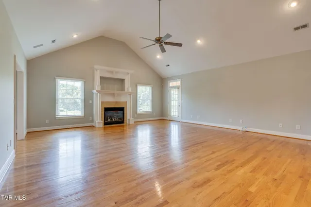 $1,100,000 | 3 Straw Flower Place, Johnson City, TN 37604