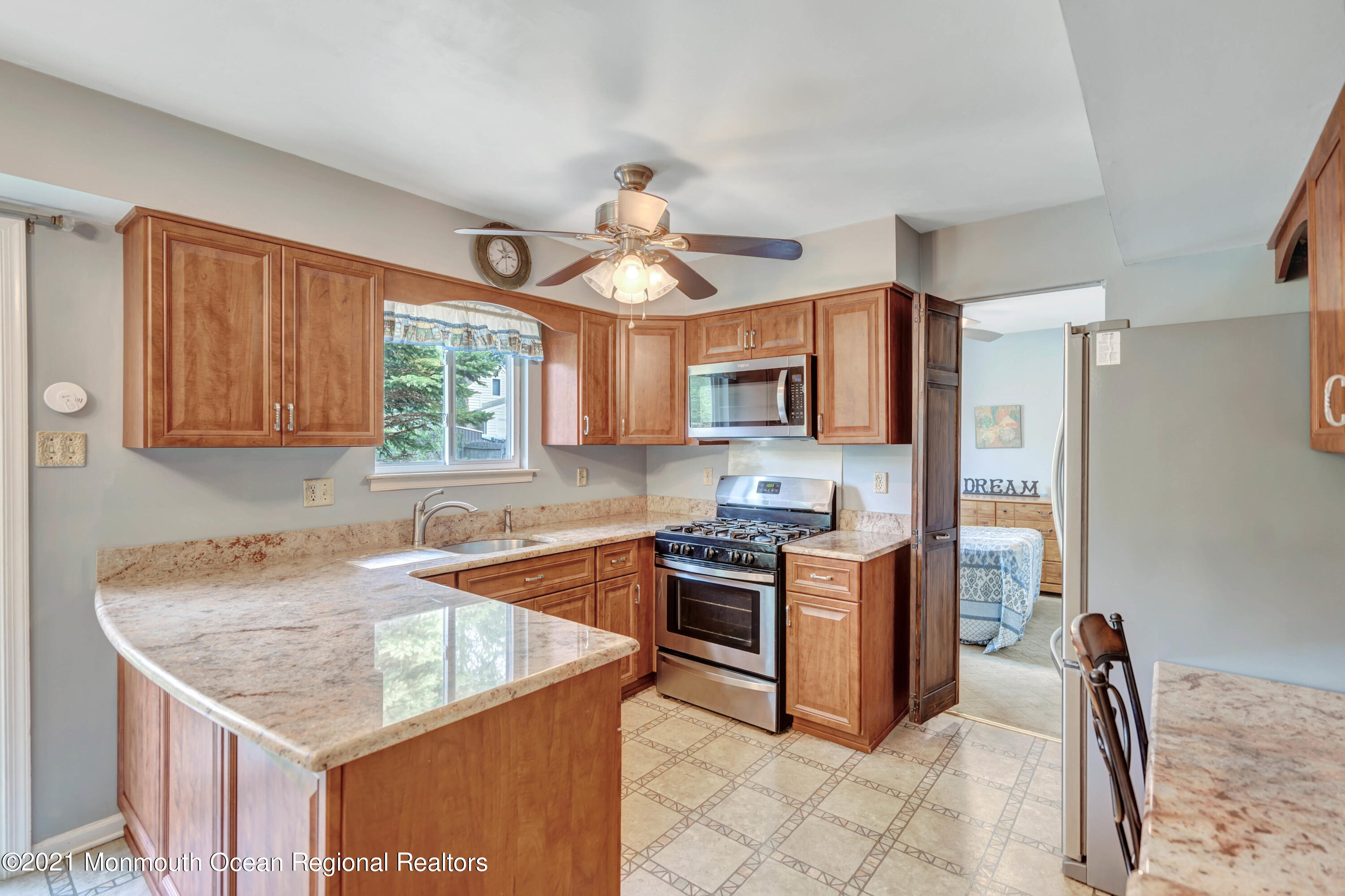 4 Blueberry Path Howell, NJ 07731 - Photo 18 of 42 018_dsc04736