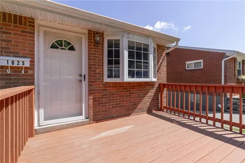 $210,000 | 1625 Loretta Drive, Pittsburgh, PA 15235