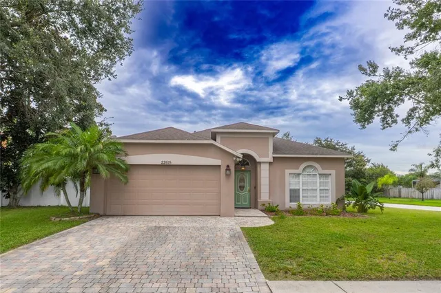 front view of house with a yard