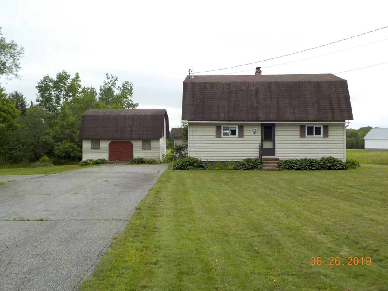 23 Covell Road Fairfield, ME 04937 - Photo 2 of 25 2