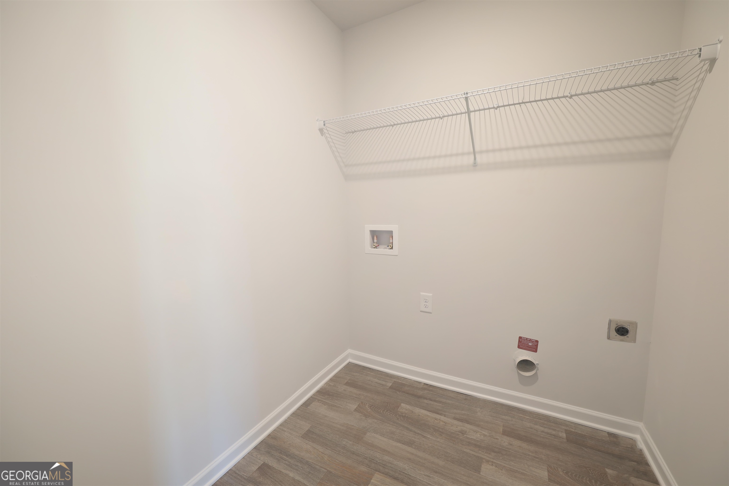 457 Tanners Bridge Circle, Unit 4 Bethlehem, GA 30620 - Photo 22 of 24 a view of a small space