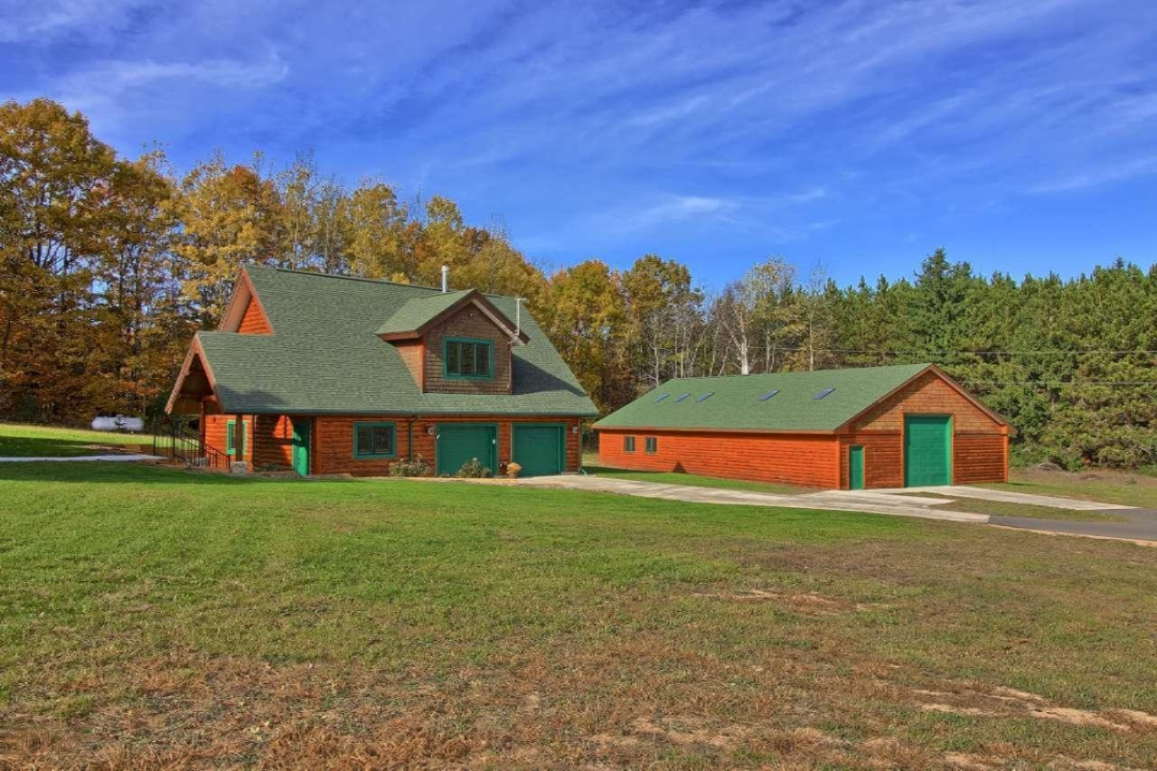 9714 Erdman Road Onekama, MI 49675 - Photo 3 of 32 IMG_1355-HDR(6)-1280 - Copy - Copy