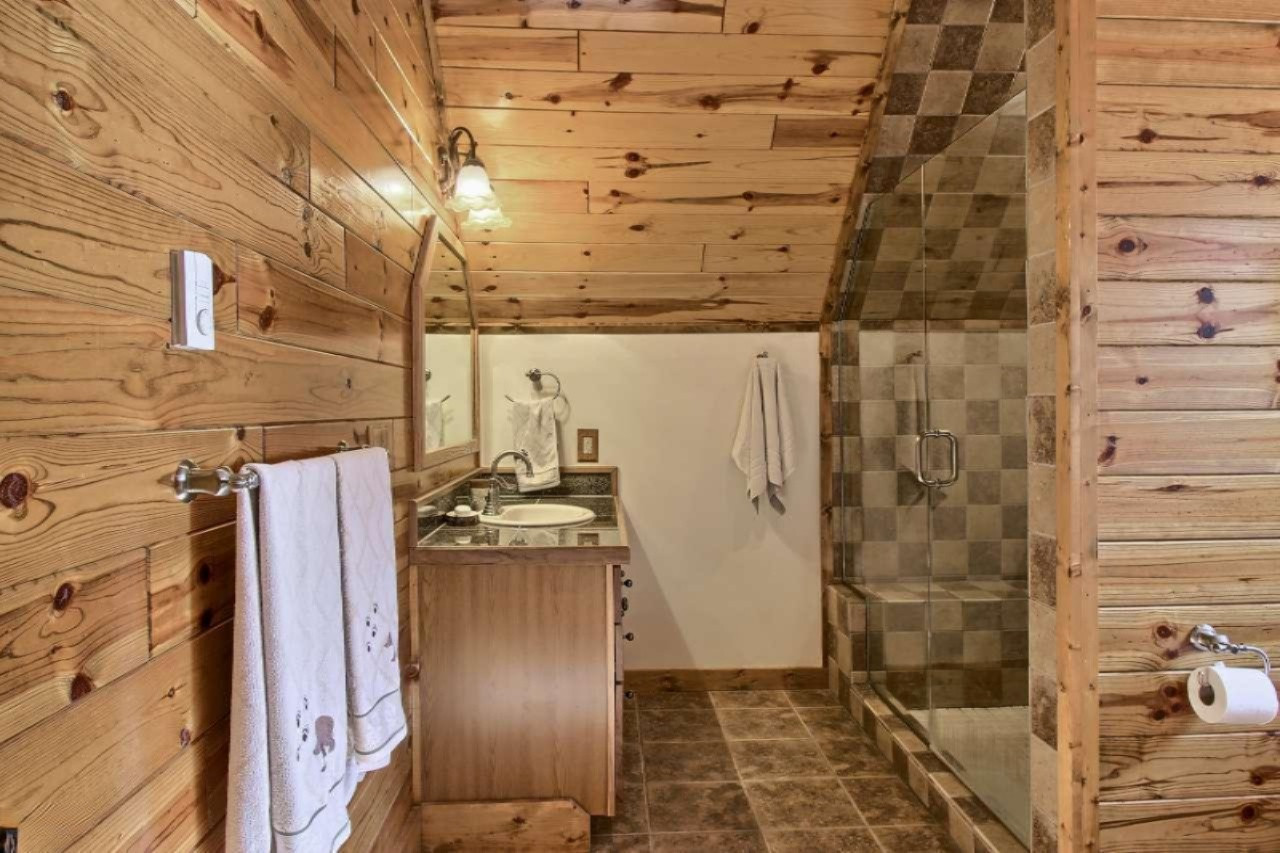 9714 Erdman Road Onekama, MI 49675 - Photo 31 of 32 IMG_1481-HDR(6)-1280