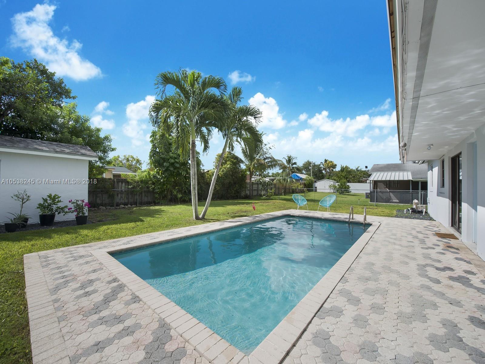 19285 Southwest 92nd Road Cutler Bay, FL 33157 - Photo 3 of 15