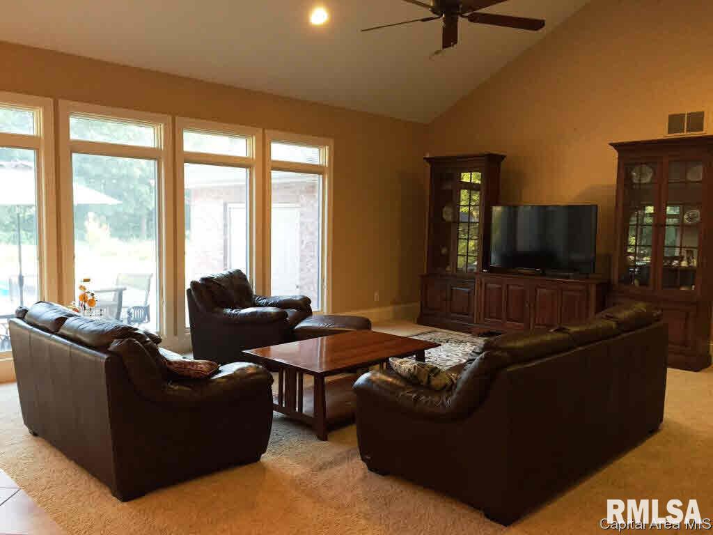 3605 Vanderbilt Circle Springfield, IL 62711 - Photo 14 of 36
