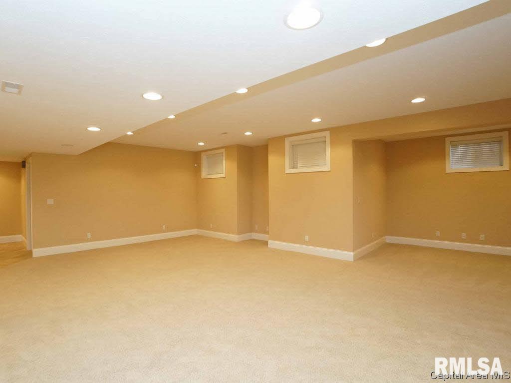 3605 Vanderbilt Circle Springfield, IL 62711 - Photo 29 of 36