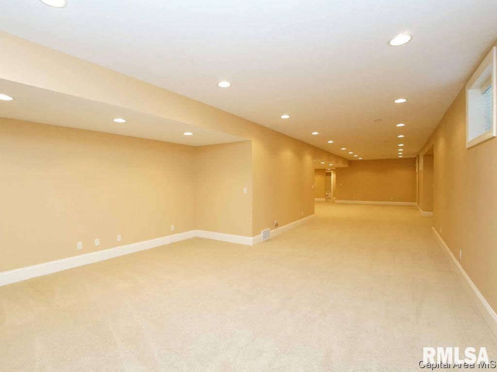 3605 Vanderbilt Circle Springfield, IL 62711 - Photo 31 of 36