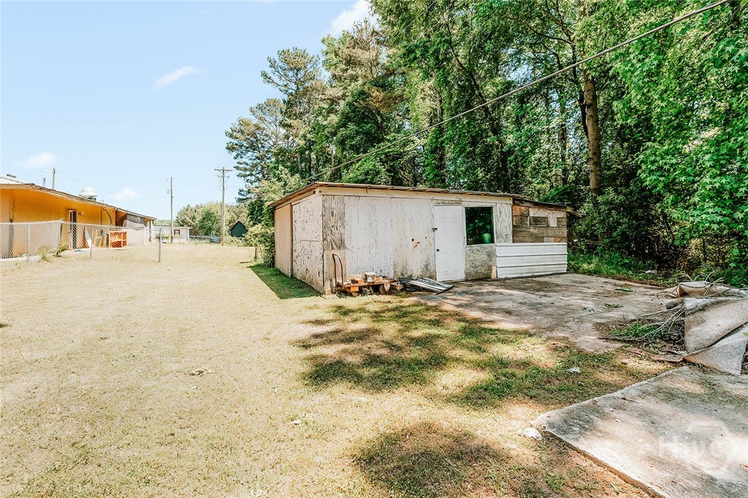 1429 Athens Road Crawford, GA 30630 - Photo 12 of 34