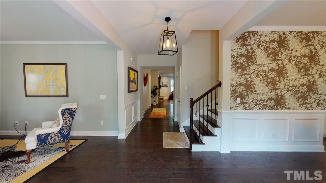 3116 Umstead View Drive Raleigh, NC 27607 - Photo 2 of 30 Greeting by an immediate open feel