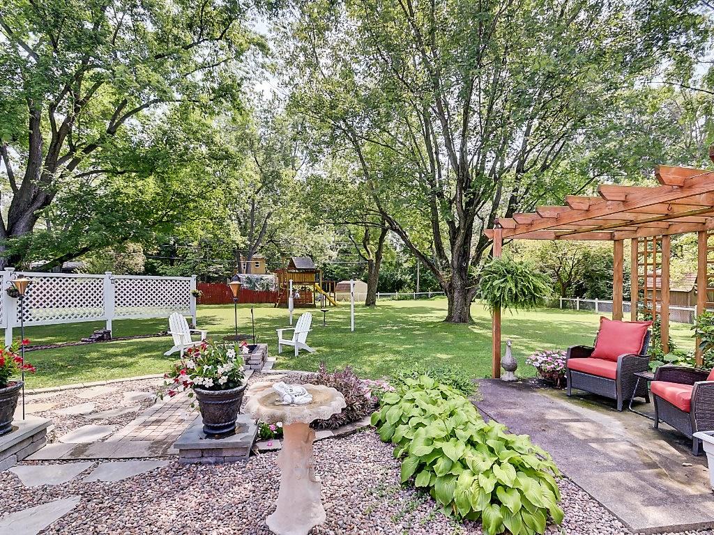2137 Rosedale Drive Indianapolis, IN 46227 - Photo 4 of 26