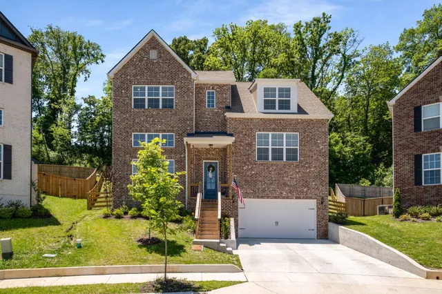 $585,000 | 1133 Parklawn Drive, Nashville, TN 37211