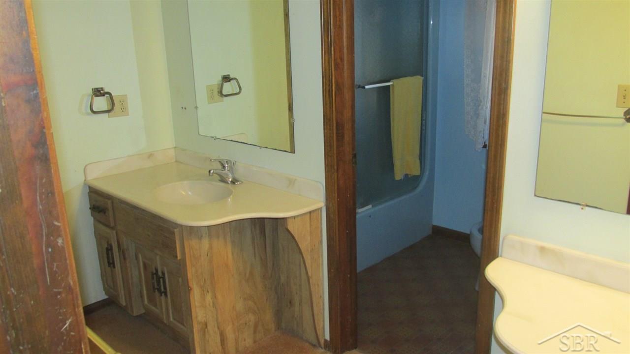7290 Maple Road Frankenmuth, MI 48734 - Photo 10 of 26 31356978-9.JPG