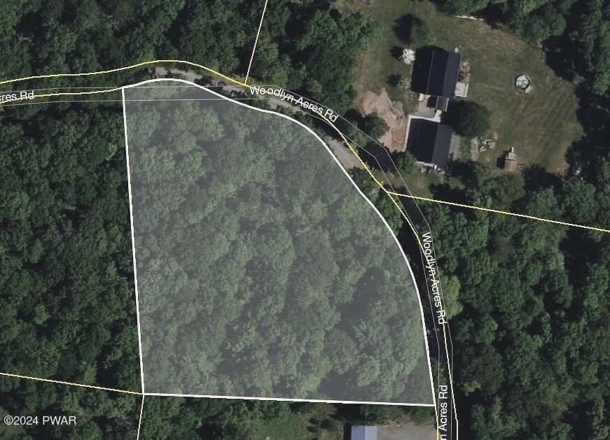 17 Woodlyn Acres Road Hawley, PA 18428 - Photo 2 of 6