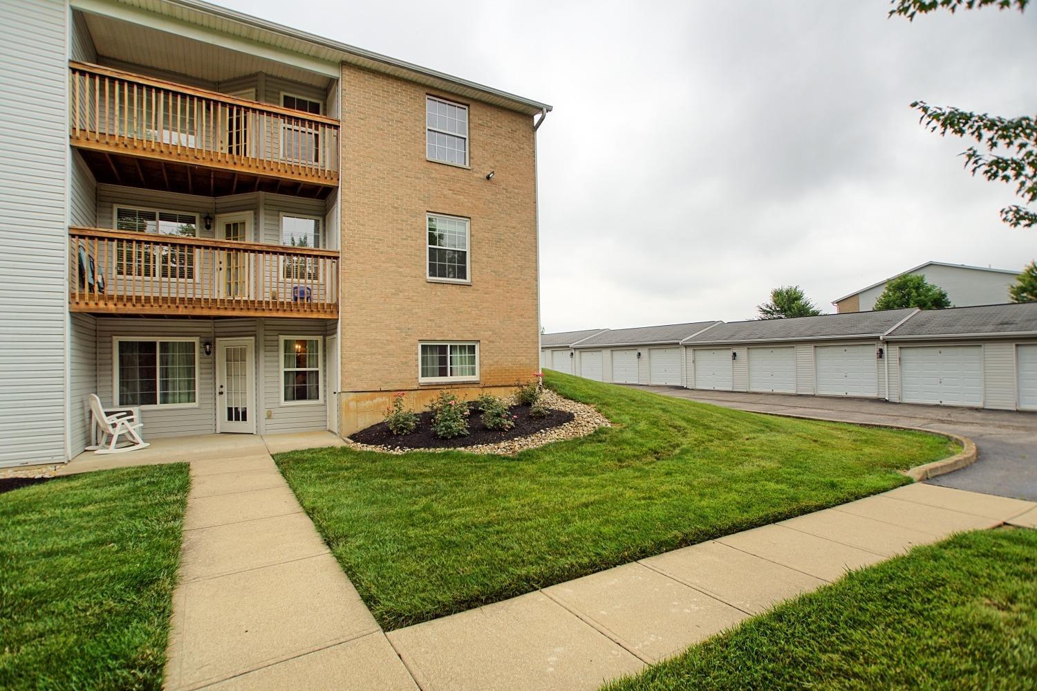 104 Rough Way, Unit 2 Lebanon, OH 45036 - Photo 3 of 24 Gallery Image 3