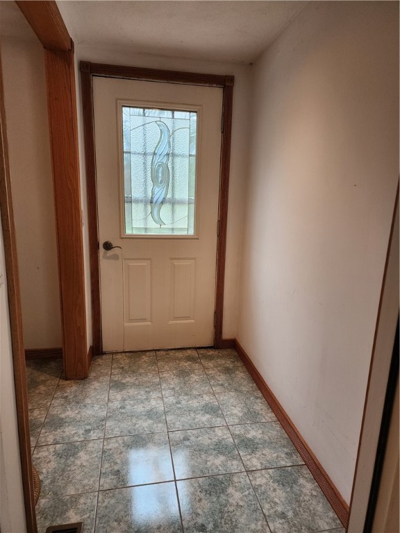 18 Isthmus Road Foster, RI 02825 - Photo 6 of 34 Entry