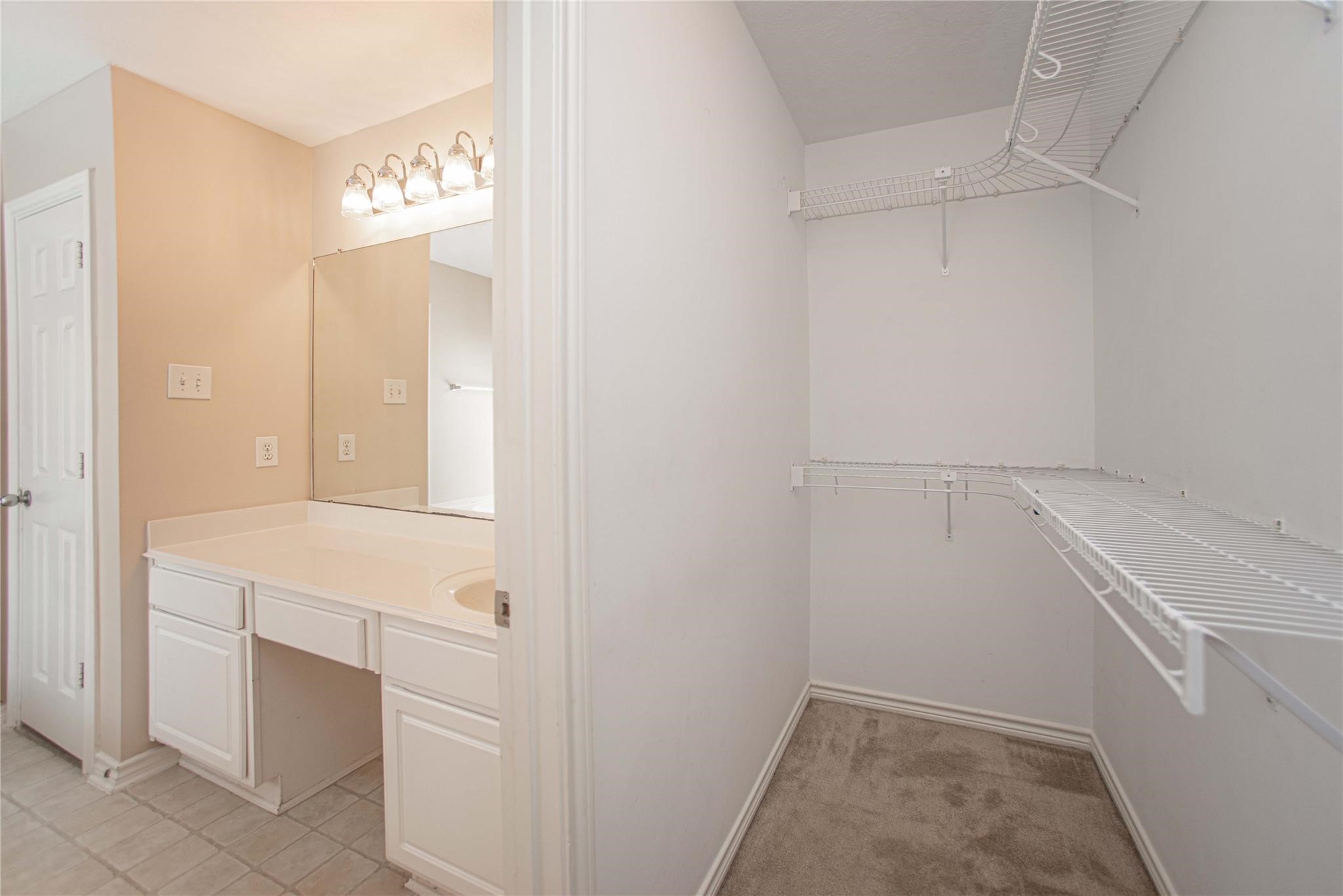 2223 Shady Pine Drive Conroe, TX 77301 - Photo 11 of 15