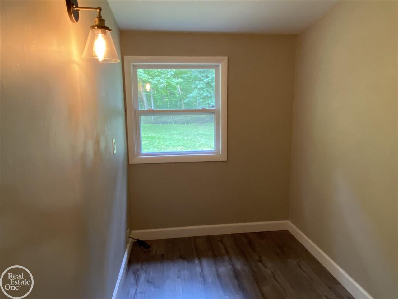 50130 Cedargrove Road Utica, MI 48317 - Photo 26 of 34 Small 3rd bedroom would make a nice computer room