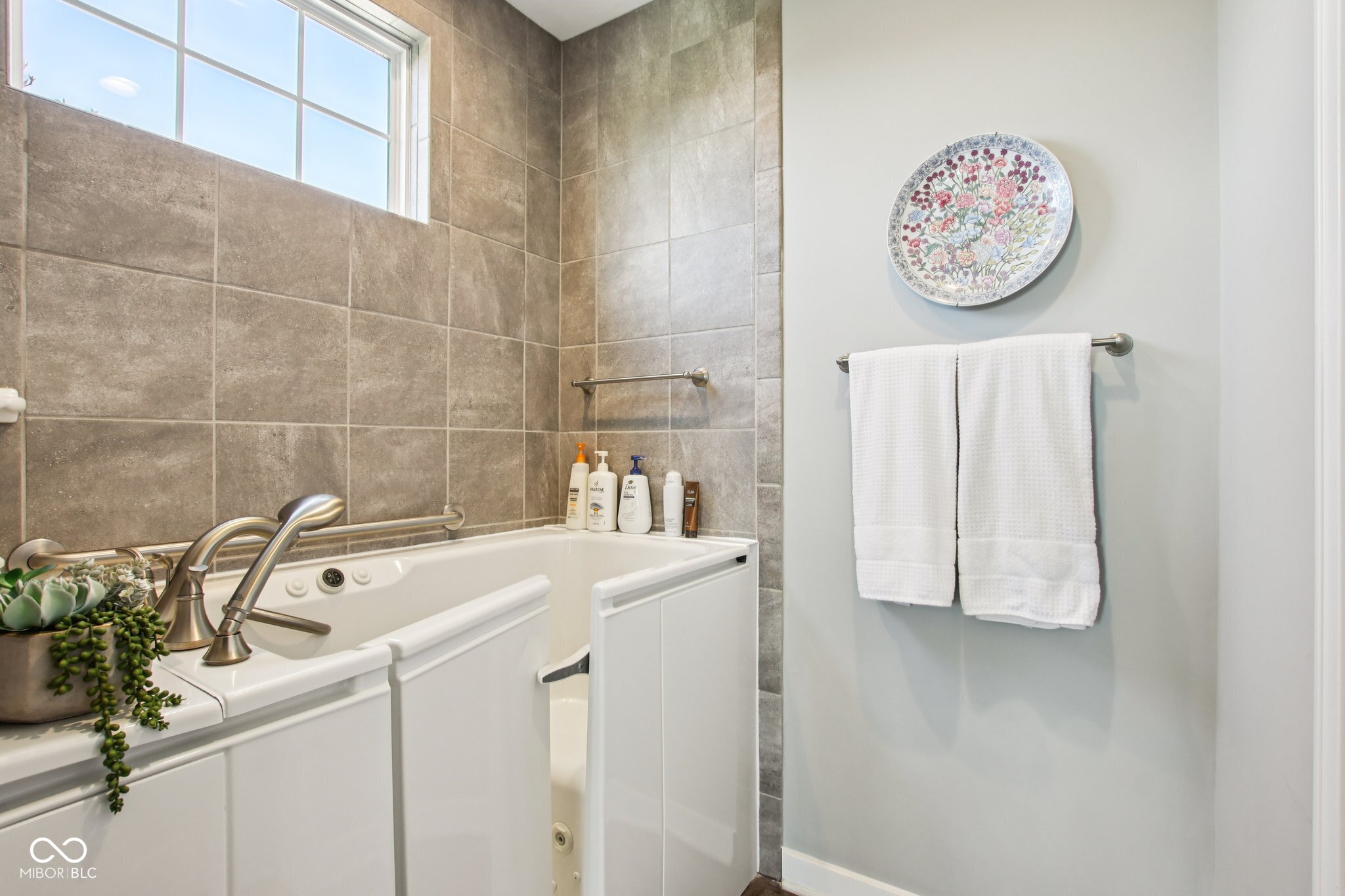 2498 Stonehaven Way Avon, IN 46123 - Photo 22 of 41