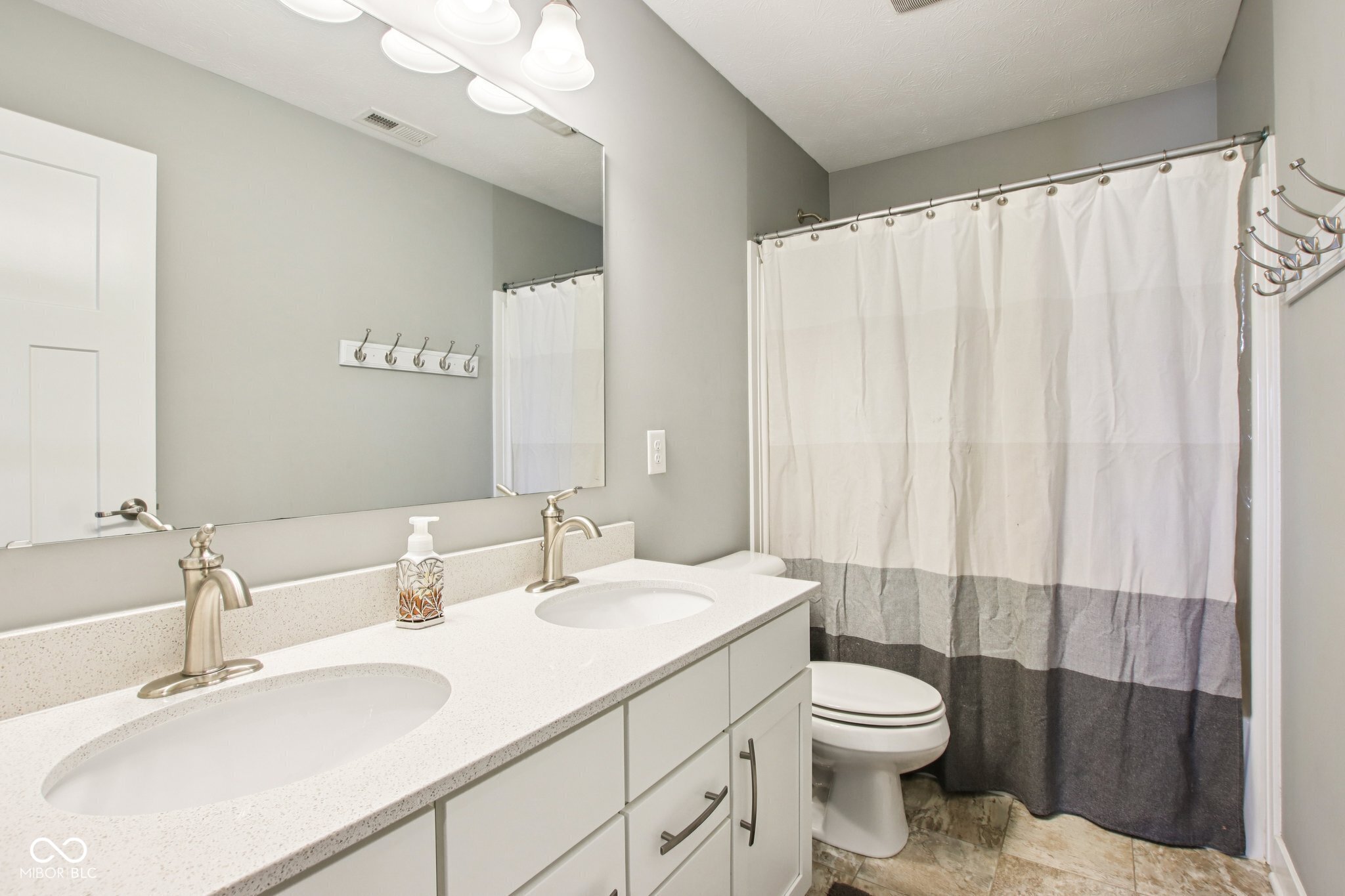 2498 Stonehaven Way Avon, IN 46123 - Photo 31 of 41