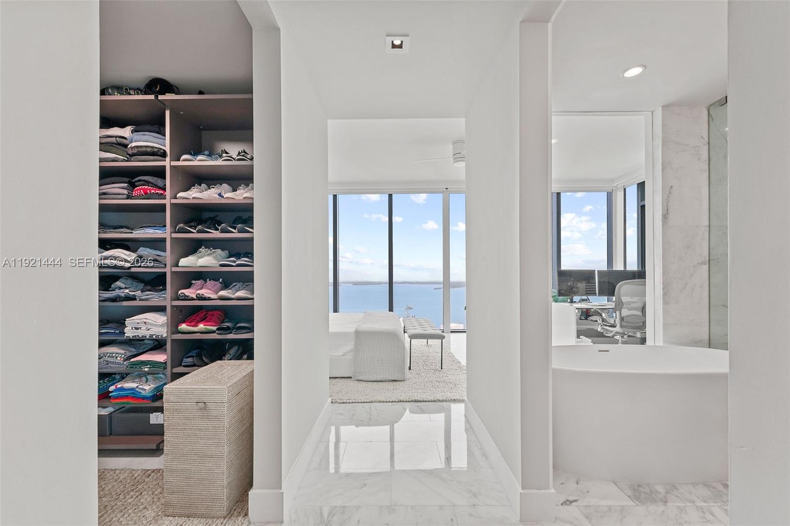 1451 Brickell Avenue, Unit 2802 Miami, FL 33131 - Photo 23 of 38