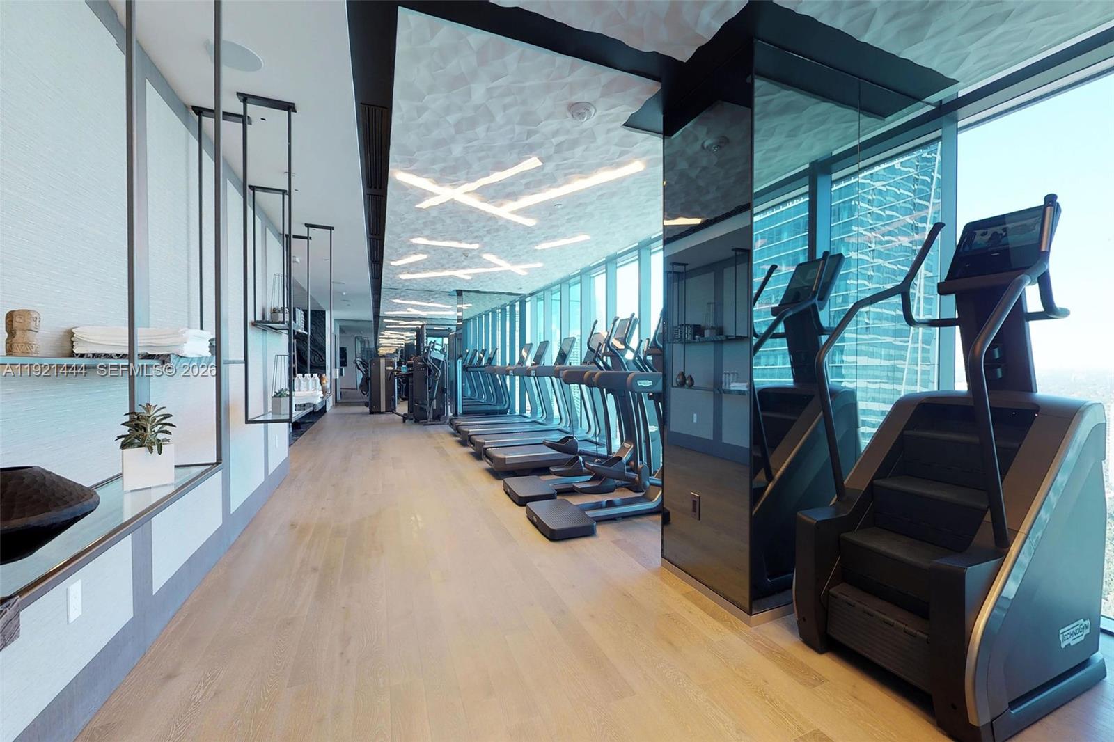 1451 Brickell Avenue, Unit 2802 Miami, FL 33131 - Photo 33 of 38