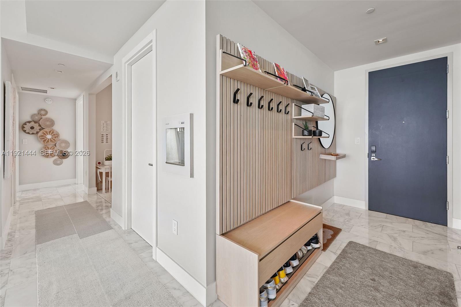 1451 Brickell Avenue, Unit 2802 Miami, FL 33131 - Photo 6 of 38 Foyer