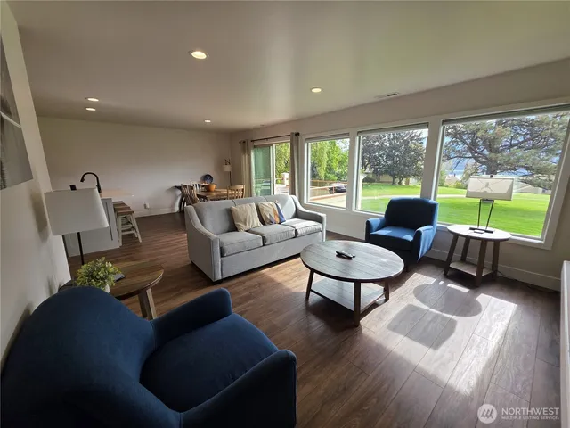 $1 | 1 Lodge 630-l Manson Wa 98831, Manson, WA 98831