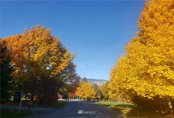 $1 | 1 Lodge 630-l Manson Wa 98831, Manson, WA 98831