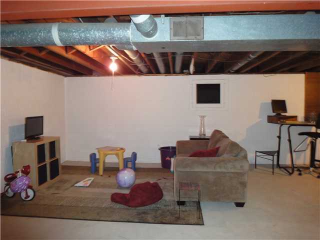 2105 Kentwell Road Columbus, OH 43221 - Photo 20 of 25
