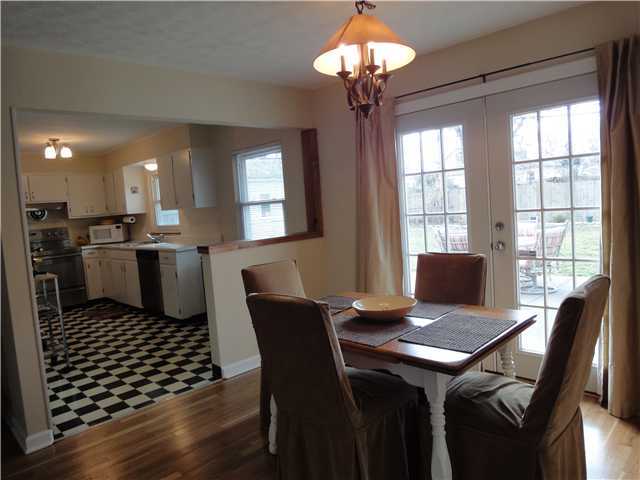 2105 Kentwell Road Columbus, OH 43221 - Photo 6 of 25