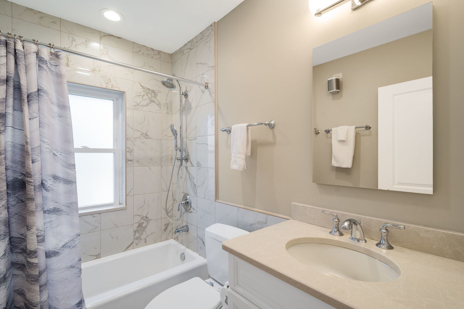 2509 Pioneer Road Evanston, IL 60201 - Photo 18 of 30