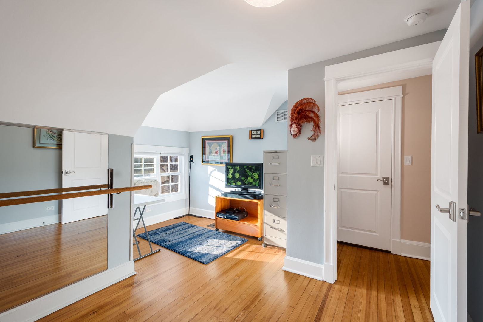 2509 Pioneer Road Evanston, IL 60201 - Photo 20 of 30