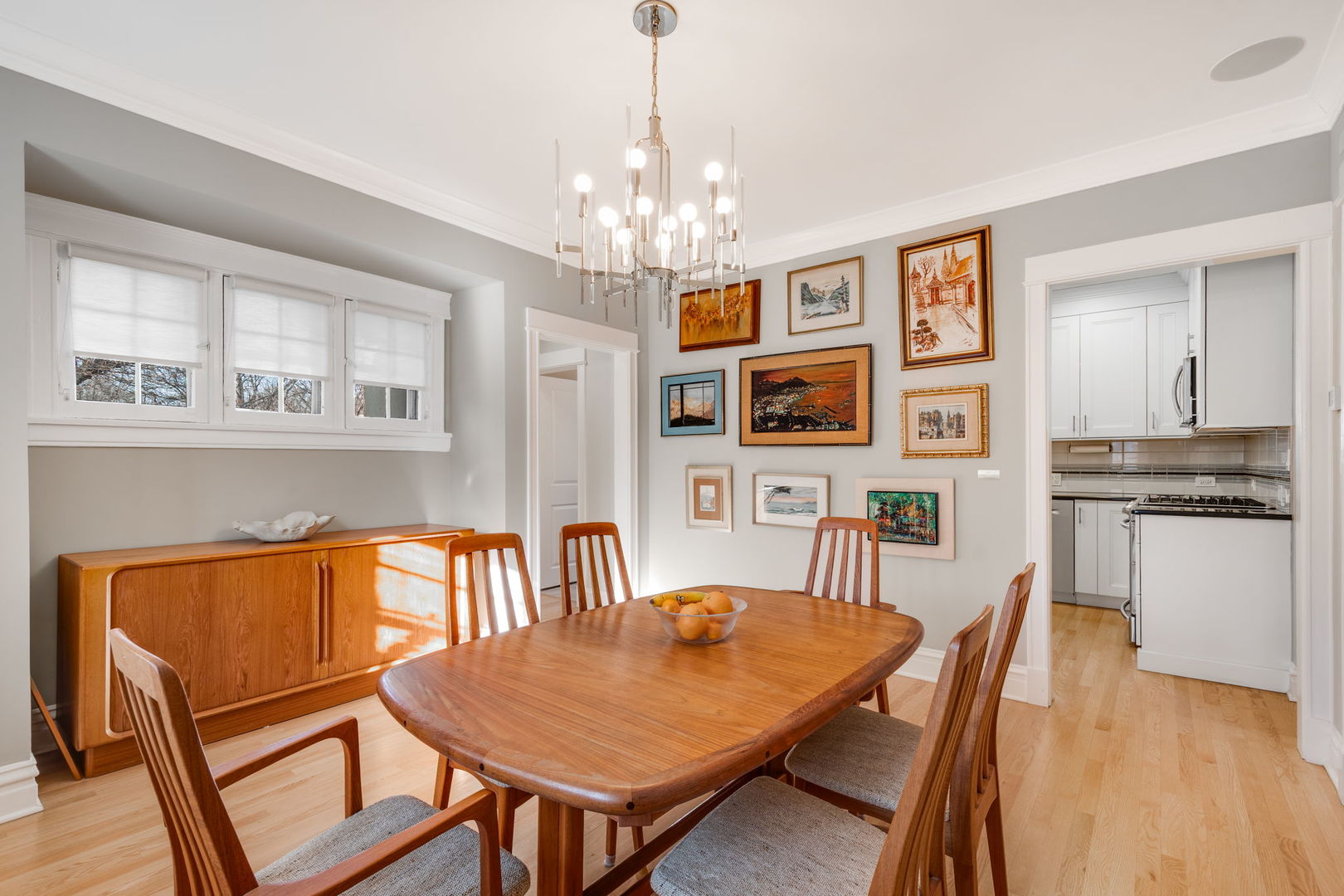 2509 Pioneer Road Evanston, IL 60201 - Photo 7 of 30