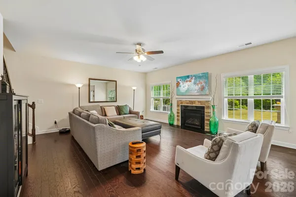 $669,900 | 2006 Topaz Plaza, Davidson, NC 28036