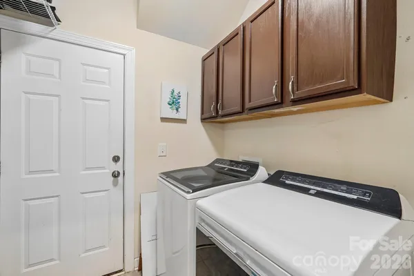 $669,900 | 2006 Topaz Plaza, Davidson, NC 28036