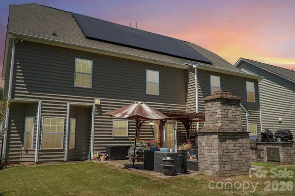 $669,900 | 2006 Topaz Plaza, Davidson, NC 28036