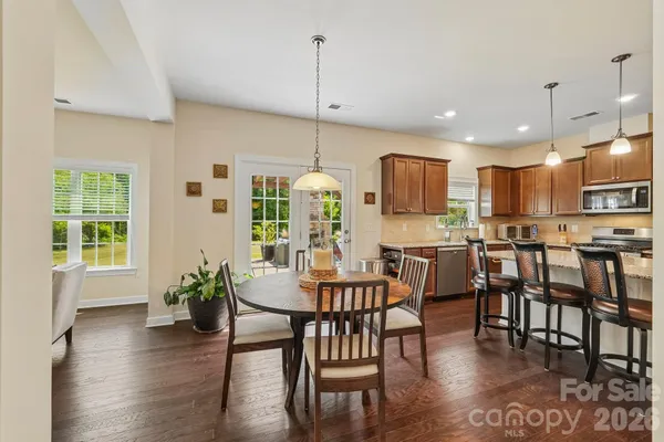 $669,900 | 2006 Topaz Plaza, Davidson, NC 28036