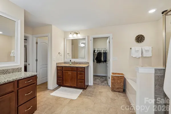 $669,900 | 2006 Topaz Plaza, Davidson, NC 28036
