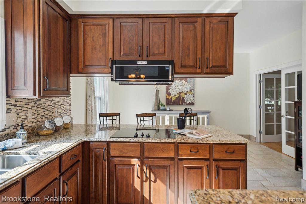 3944 Fieldview Road Lake Orion, MI 48360 - Photo 16 of 58