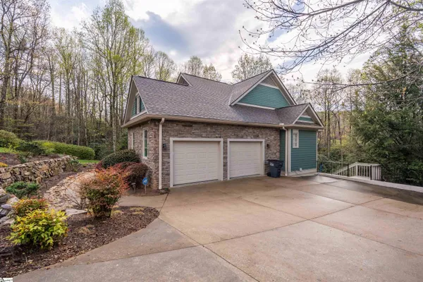 $1,125,000 | 8 Rustic Court, Landrum, SC 29356