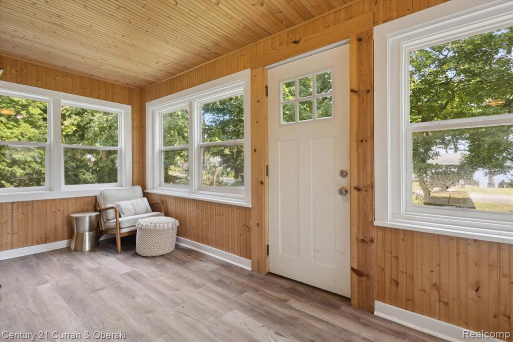 7840 Forest Beach Road Watervliet, MI 49098 - Photo 7 of 44 Gallery Image 7