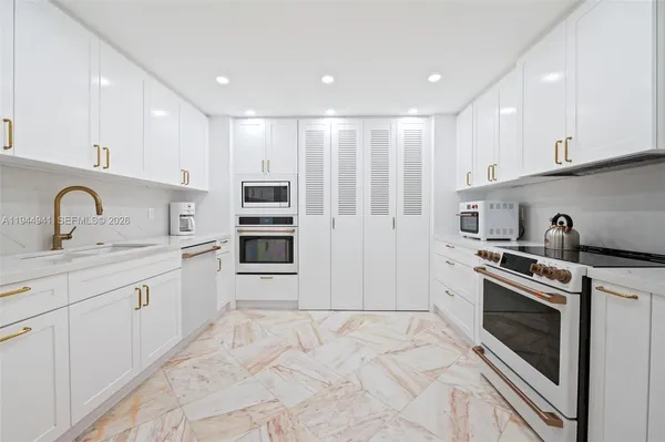 $11,900 | 10155 Collins Avenue, Unit 604, Bal Harbour, FL 33154